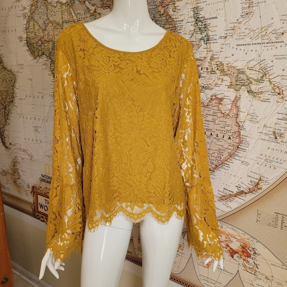 Zac and Rachel Tops - Zac and Rachel deep yellow lined lace top long sleeves flare cuffs boho party L